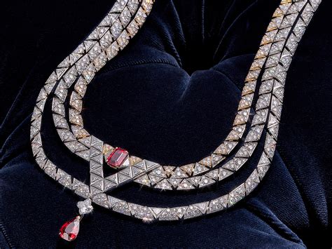 louis vuitton high sapphire necklace|Louis Vuitton spirit.